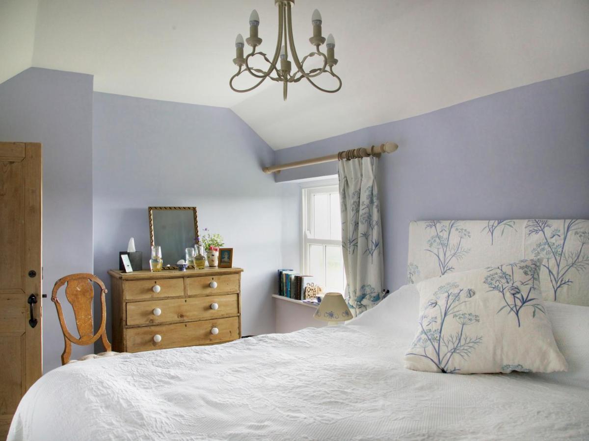 Higher Tresmorn Farm Bed & Breakfast Crackington Haven Bagian luar foto
