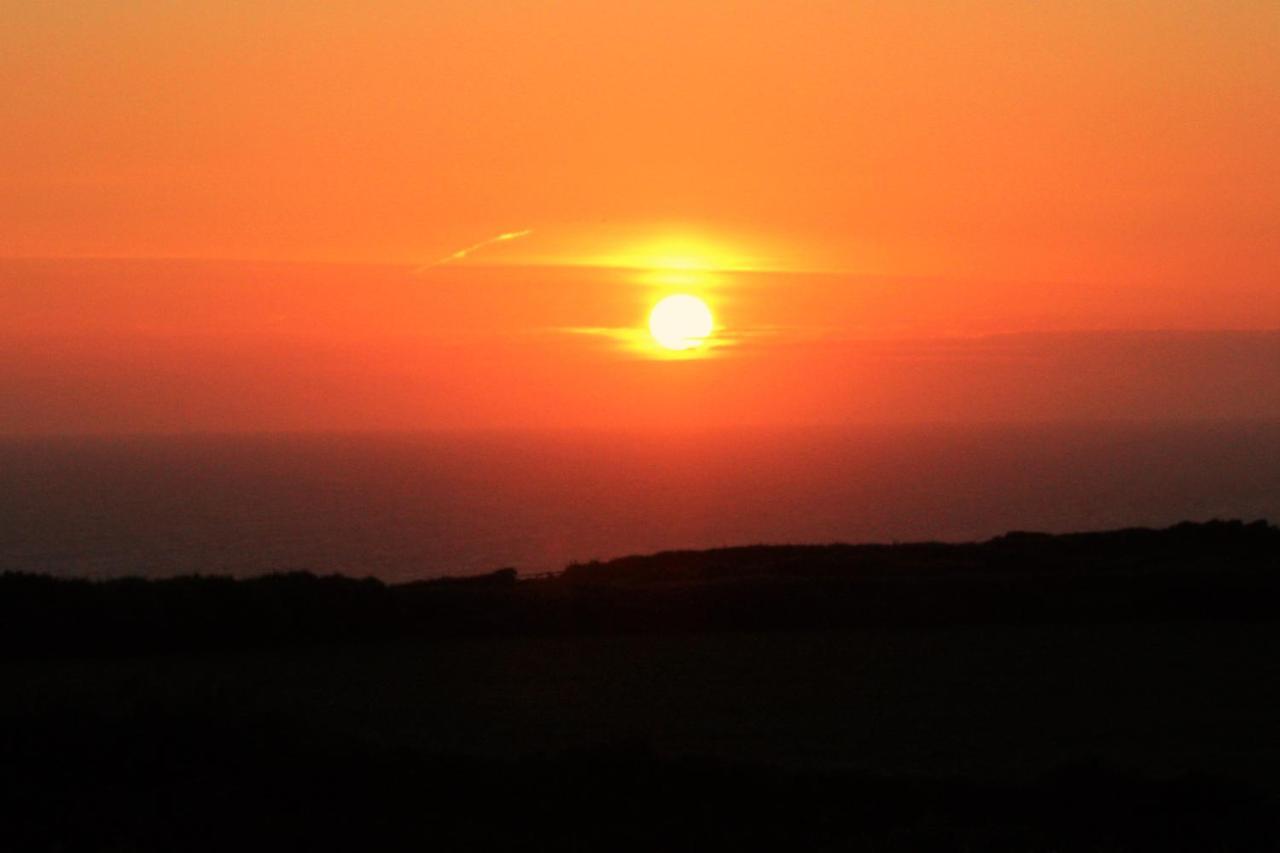 Higher Tresmorn Farm Bed & Breakfast Crackington Haven Bagian luar foto